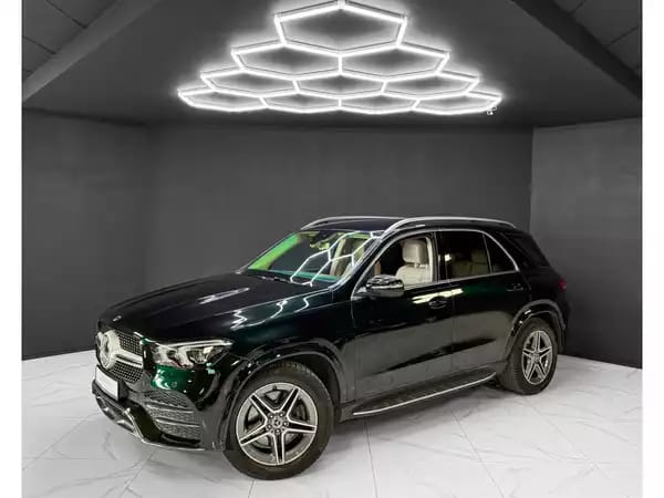 Mercedes-Benz GLE 350 d AMG Line / Spec / 360 / New service - Photo 1