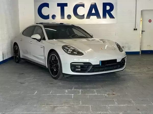 Porsche Panamera 4 E-Hybrid Platinum Edition - Photo 1