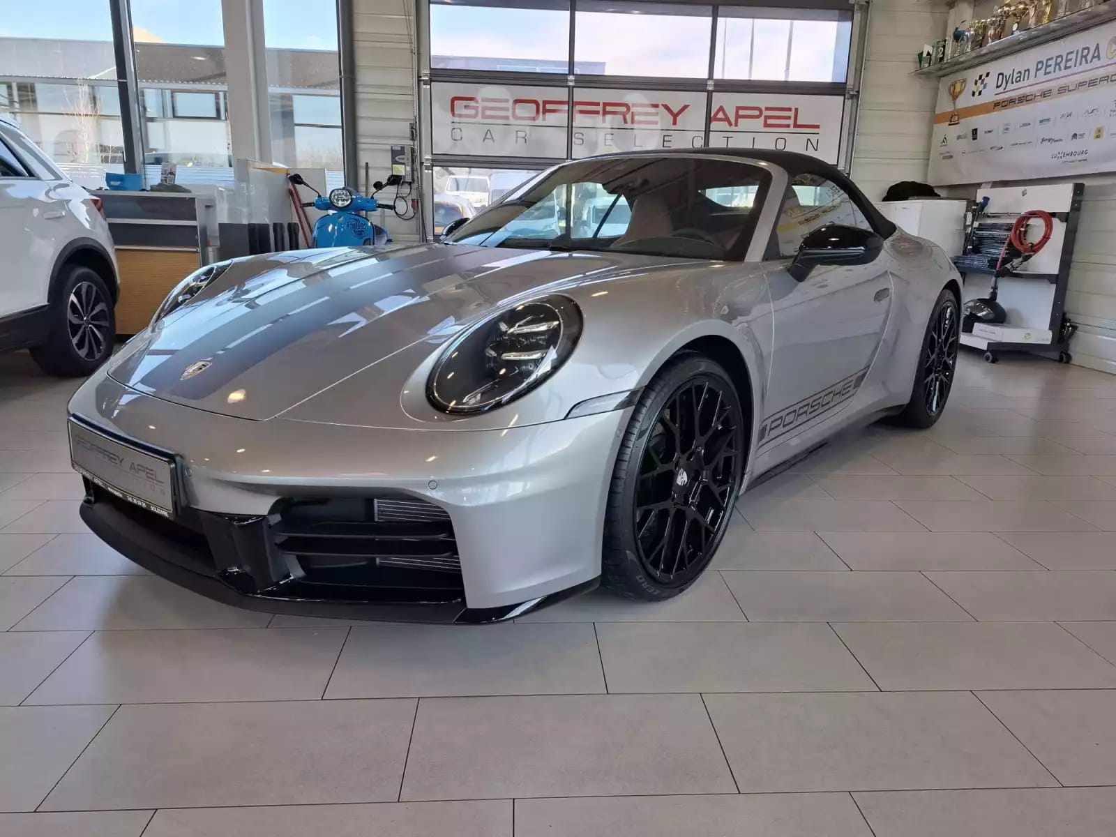 Porsche 992 FACELIFT CARRERA CABRIO PACK CHRONO BOSE CUIR NAVI 1 HAND 360° - Photo 1