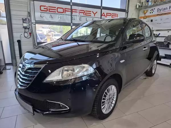 Lancia Ypsilon 1.2 1HAND, BLUETOOTH, PDC AV+ARR., - Photo 1