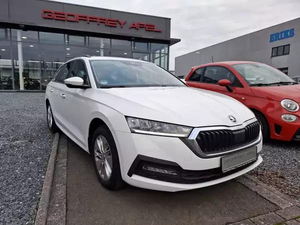 Skoda Octavia 2.0 TDI COMBI AMBITION LED - Photo 1