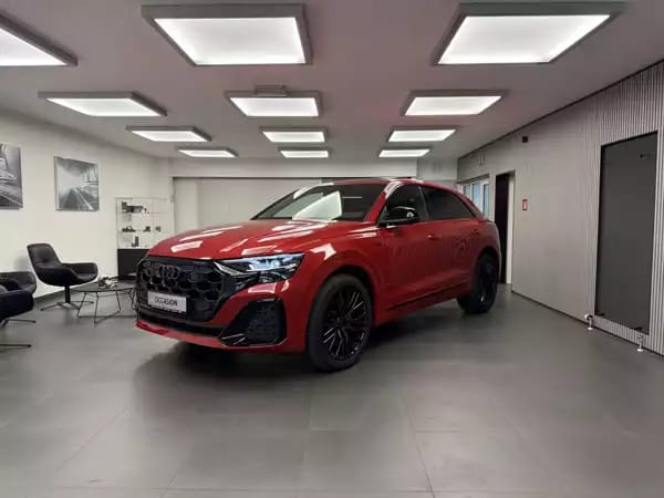 Audi Q8 TDI S line quattro 286 CH / 210 kW Titrponic - Photo 1