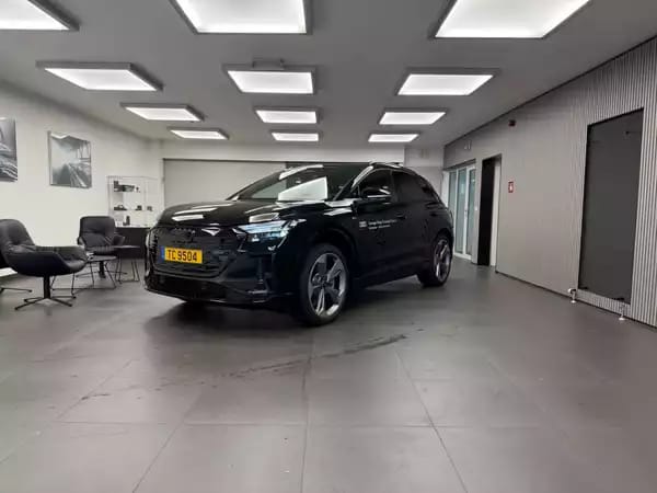 Audi Q4 e-tron SUV S line Performance 286 CH / 210 kW - Photo 1
