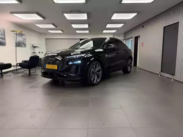 Audi SQ6 e-tron Sportback 490 CH / 360 kW - Photo 1
