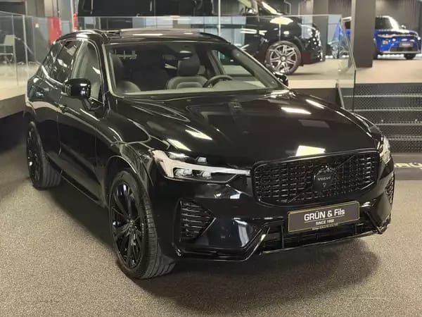 Volvo XC60 B5 AWD BLACK EDITION - Photo 1