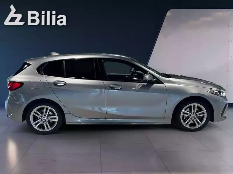 BMW 118 Pack M // 2023 - Photo 1
