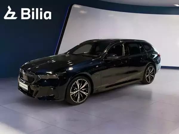 BMW 530 530e xDrive Touring M Sport - Photo 1