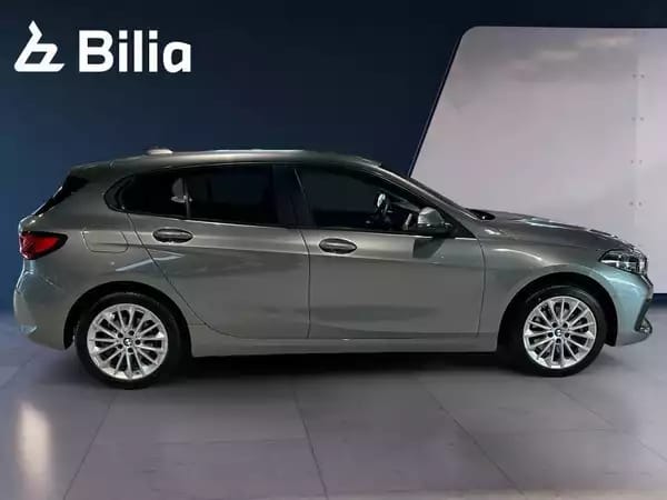 BMW 118 118i Avantage - Photo 2