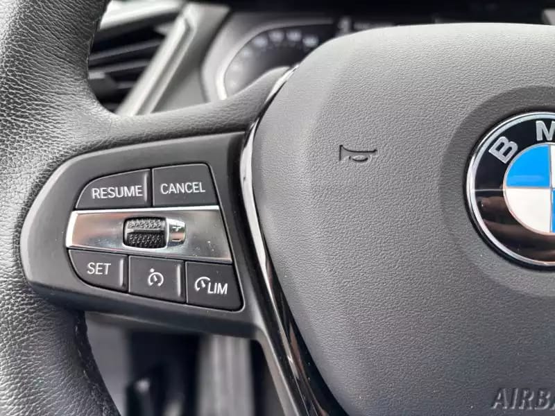 BMW 116 i Hatch - Photo 1