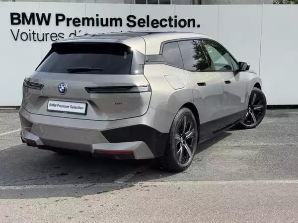 BMW iX xDrive50e - Photo 2