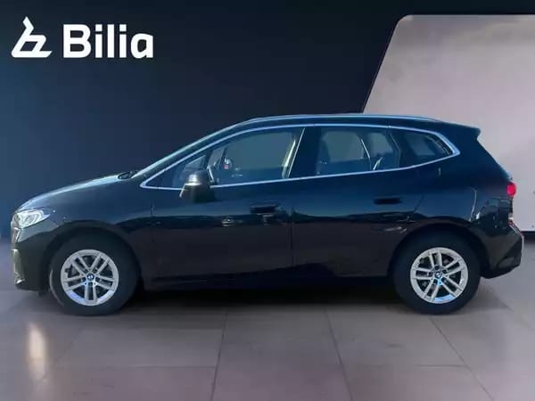 BMW 218 i Active Tourer - Photo 2