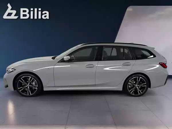 BMW 330 Touring M-SPORT - Photo 2