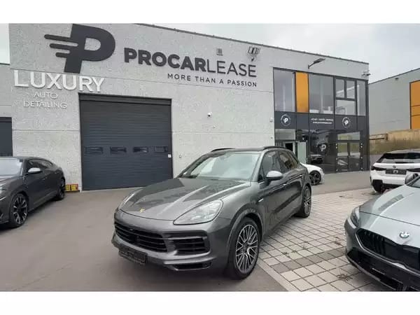 Porsche Cayenne E-HYBRID/Panorama/22/LUFT/*VOLL* - Photo 1