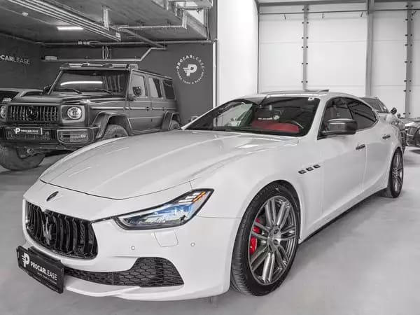 Maserati Ghibli 3.0 V6 S  Q4 Automatik/ Xénon/Camera/Carbonne/20/Leder/VOLL - Photo 1
