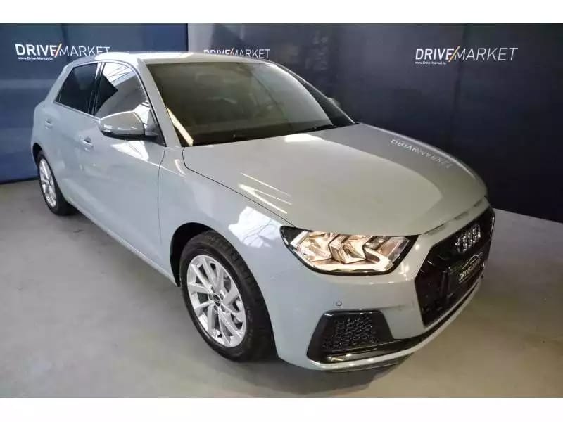Audi A1 Advanced - Photo 1
