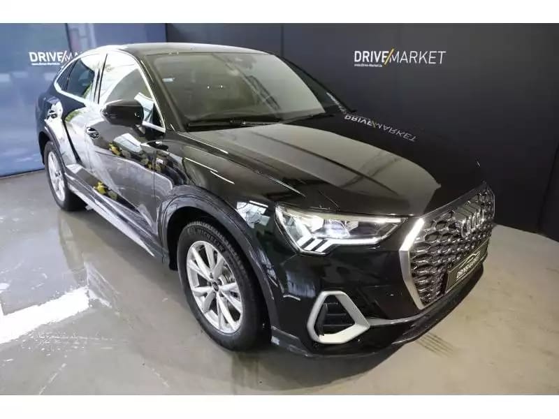 Audi Q3 Sportback S line - Photo 1