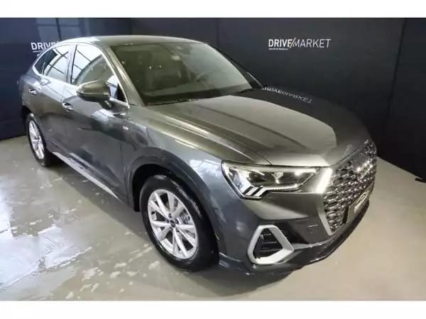 Audi Q3 Sportback S line - Photo 1
