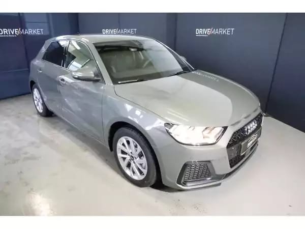 Audi A1 Advanced - Photo 1