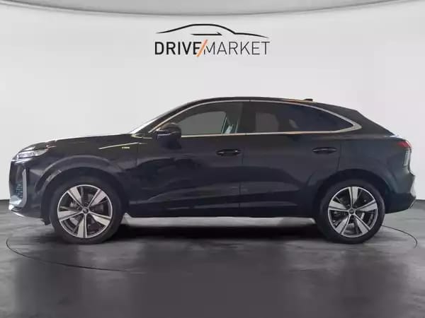 Audi Q3 Sportback - Photo 1