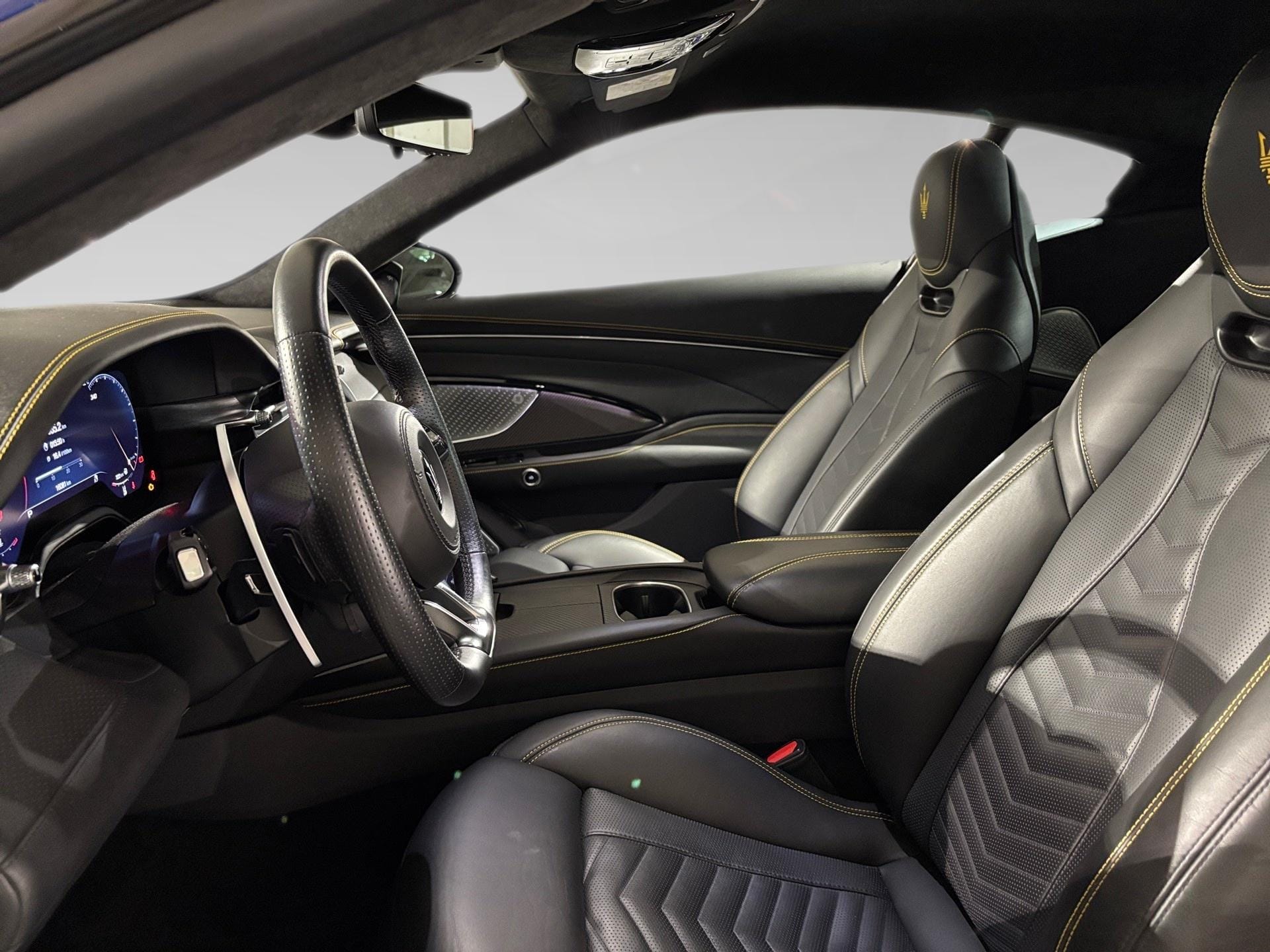 Maserati GranTurismo 3.0 Trofeo 550 PS - Photo 3