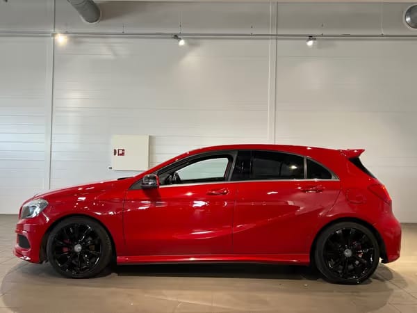 Mercedes-Benz A 200 - Photo 1