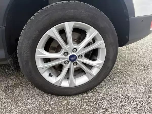 Ford Kuga 1.5 TDCI M6 CONNECT 120CV - Photo 3