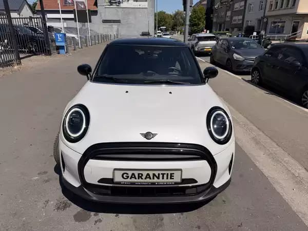 MINI Cooper 1.5 Steptronic 136 - Photo 2
