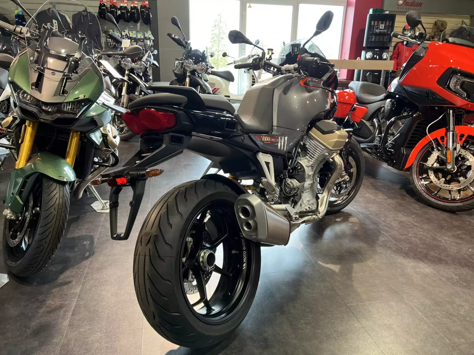 Moto Guzzi V 100 S MANDELLO GRIGIO AVANGUARDIA - Photo 1