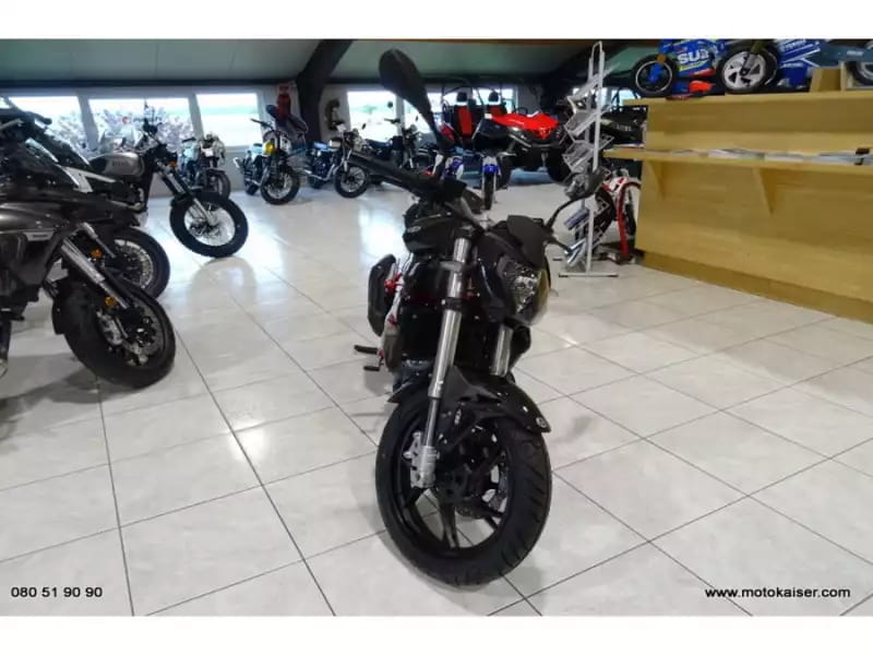 Benelli BN 125 E5 - Photo 1