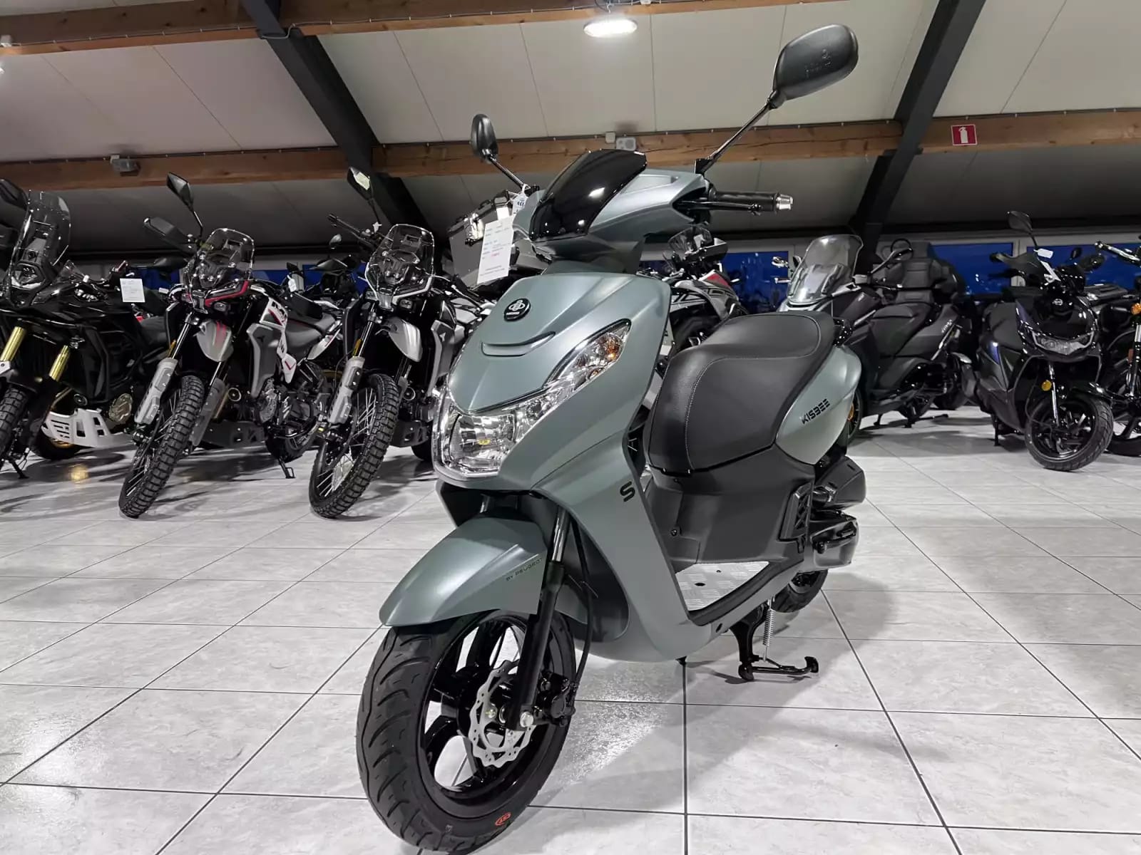 Peugeot Kisbee CL A 25 km/h - Photo 1