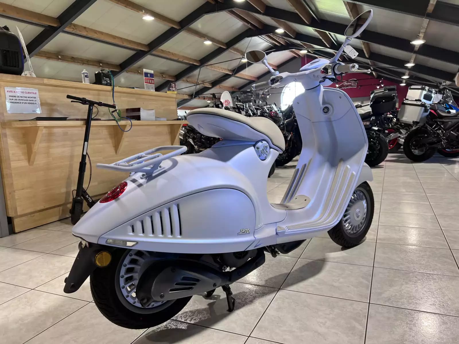Vespa 946 Snake - Photo 1