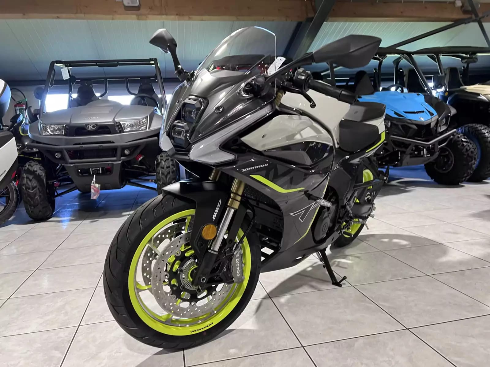 Benelli Tornado 550 - Photo 1
