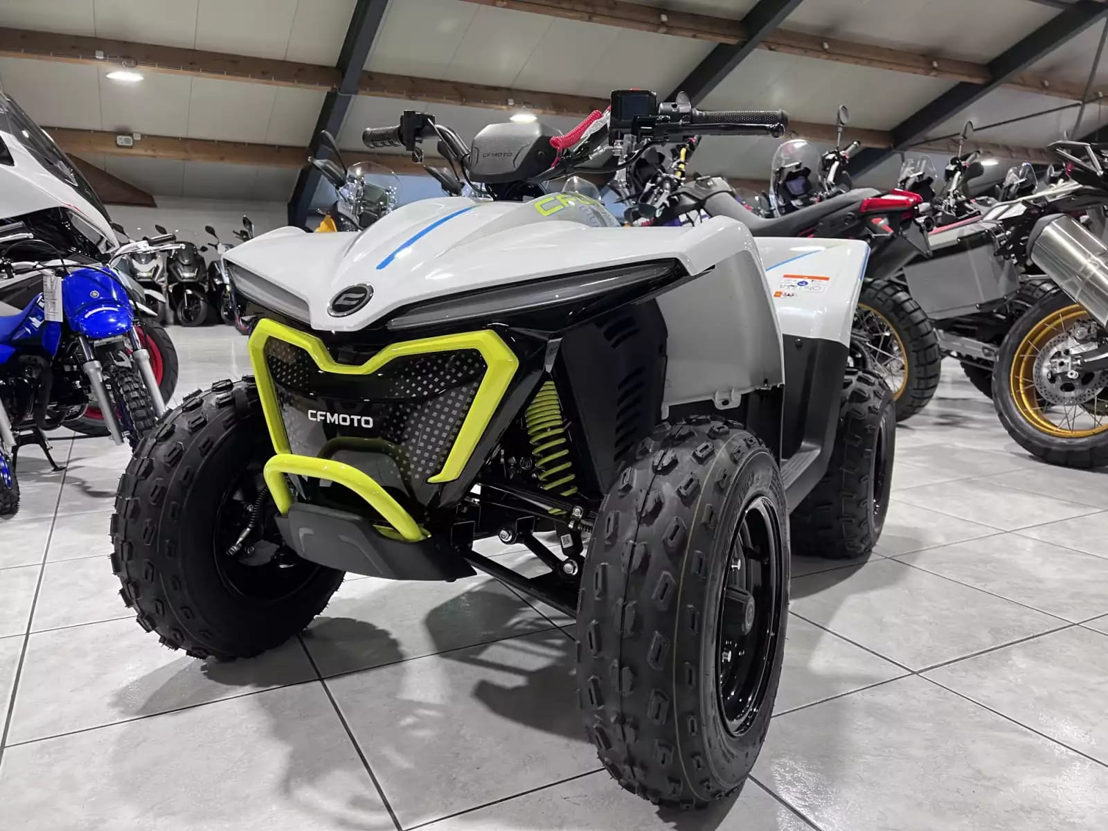 CF Moto CForce EV 110 - Photo 1