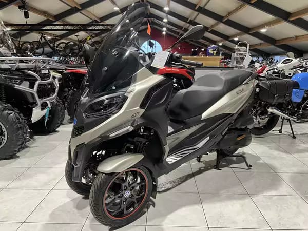 Piaggio MP3 530 - Photo 2