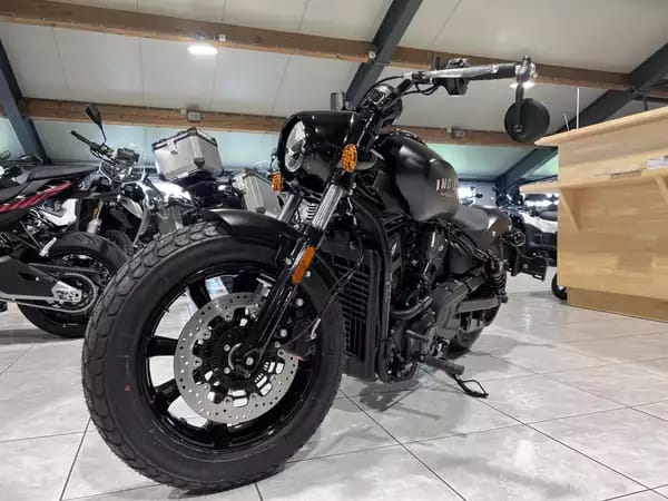 Indian Scout Bobber Ltd + Tech Black Smoke - Photo 2