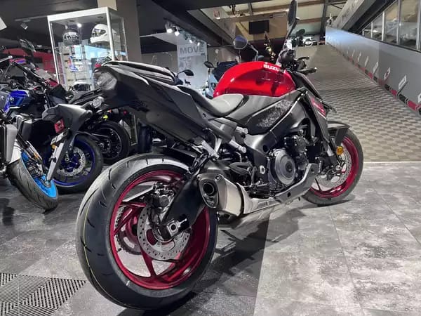 Suzuki GSX-S 1000 - Photo 2