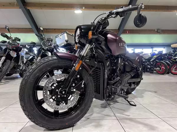 Indian Scout Bobber Maroon Metallic Smoke - Photo 2