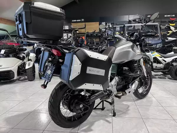Moto Guzzi V 85 TT CENTENARIO - Photo 2