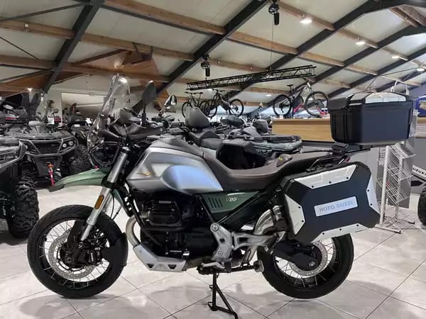 Moto Guzzi V 85 TT CENTENARIO - Photo 3