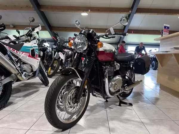 Triumph Bonneville T120 1200 cc - Photo 2