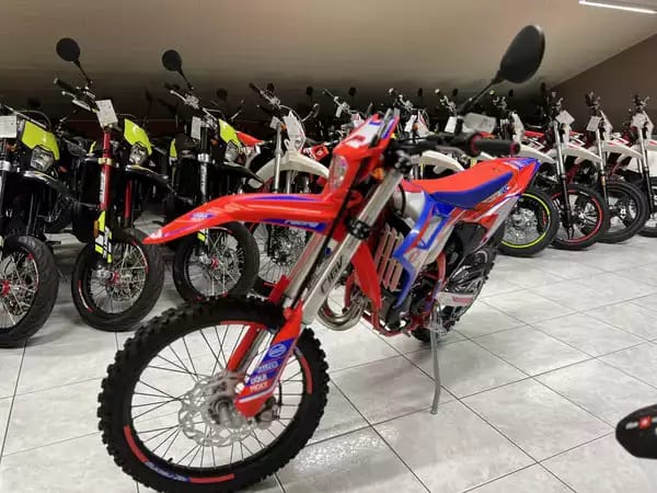 Beta RR 50 Enduro RACING 2T - Photo 2