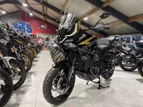 Zontes 703 F BLACK/GOLD 19 - Photo 2