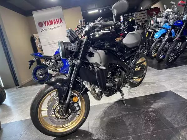 Yamaha XSR 900 - Photo 2