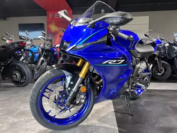 Yamaha R7 - Photo 2