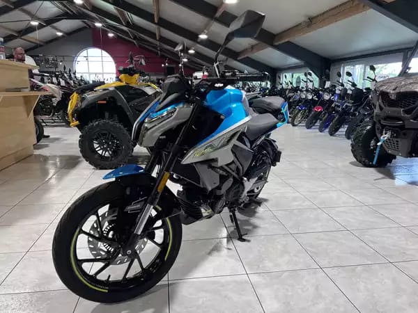 CF Moto 125 NK - Photo 2