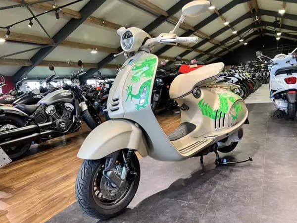 Vespa 946 DRAGON - Photo 2