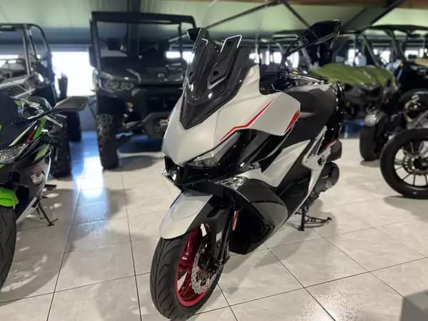 Kymco Xciting 400i VS SE - Photo 2
