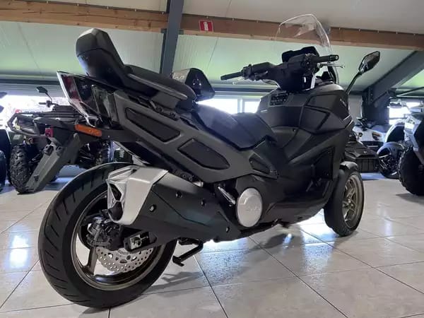 Kymco CV3 575 - Photo 2