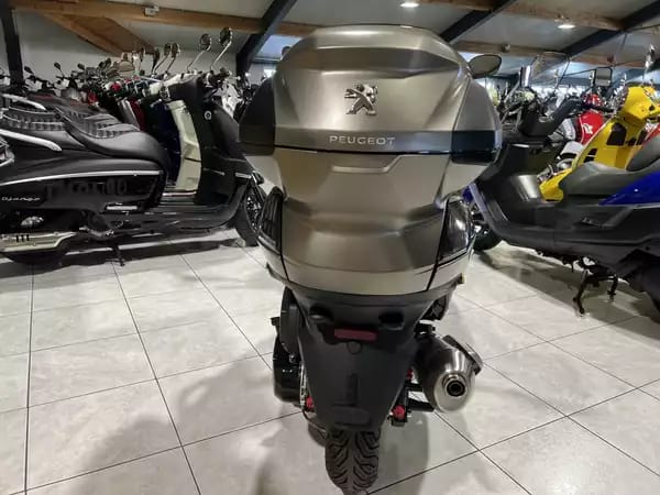 Peugeot Metropolis METROPOLIS 400 SW - Photo 2
