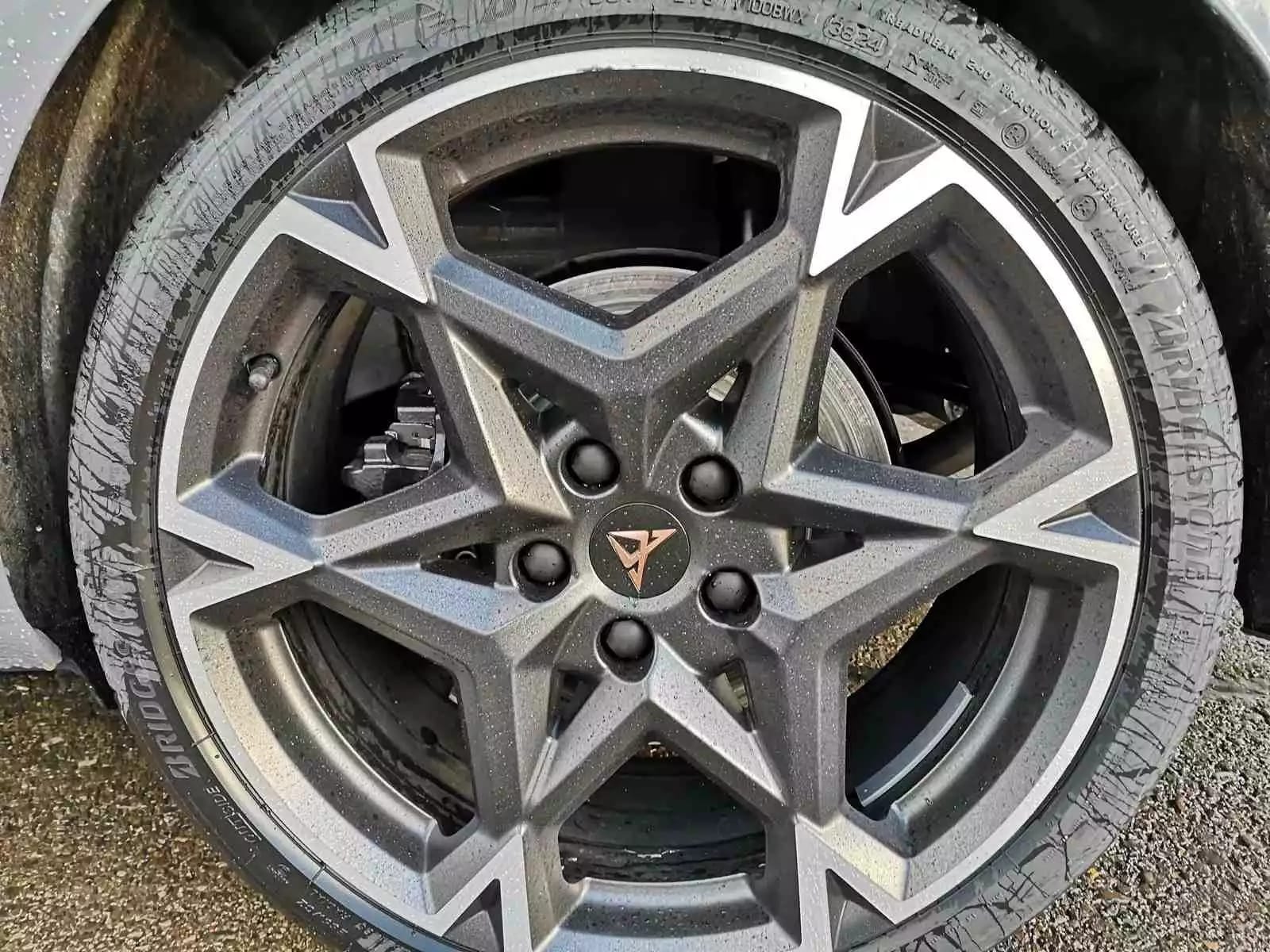 Cupra Leon 2.0 TSi DSG 333 4DRIVE - Photo 1